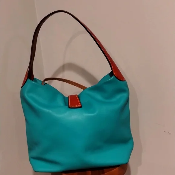 Dooney and Bourke Logo Lock Shoulder Bag Purse Smooth European Leather - Picture 6 of 17